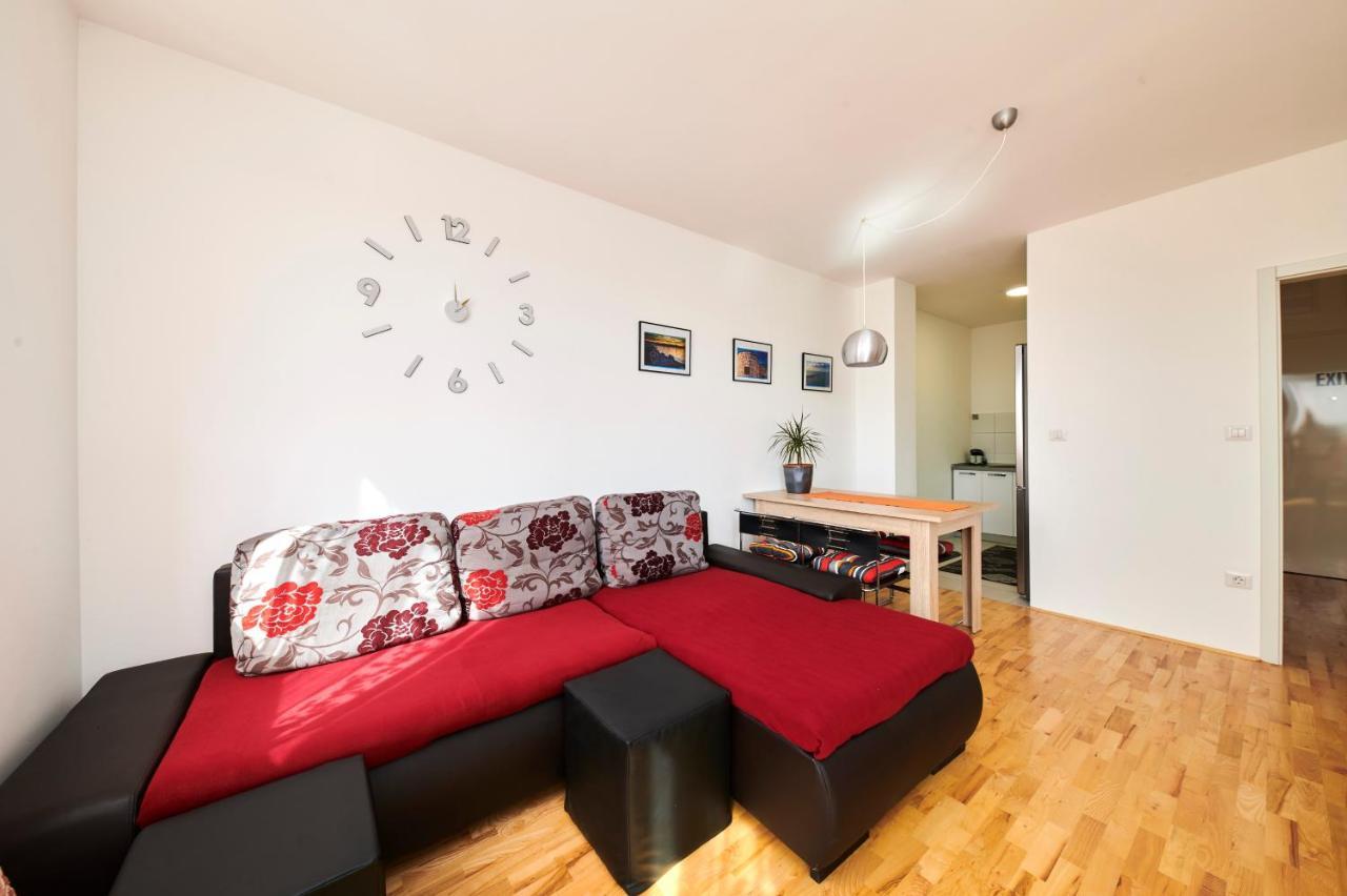 Ferienwohnung De Cero Umag Exterior foto